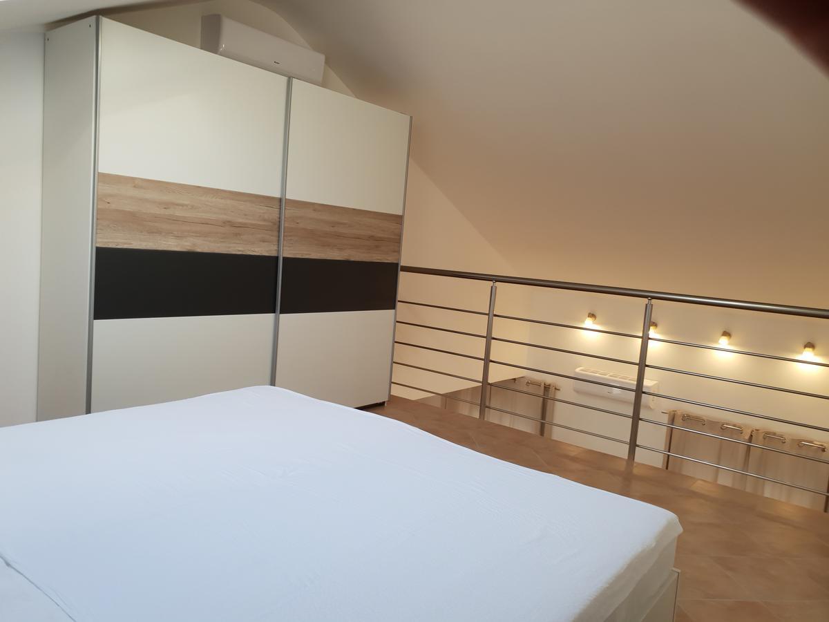 Maslinica Apartamento